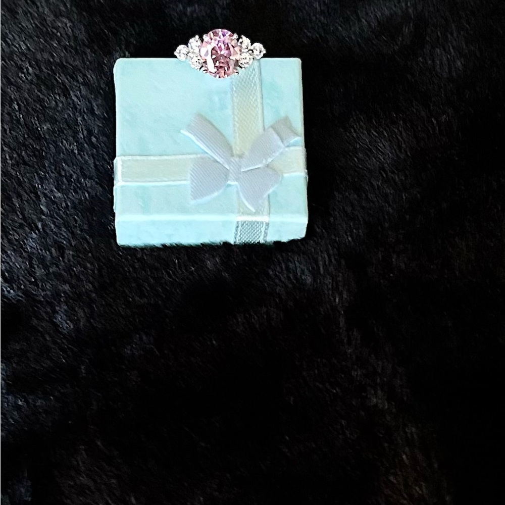 29. Pink and Silver Ring - Picture 5 of 5